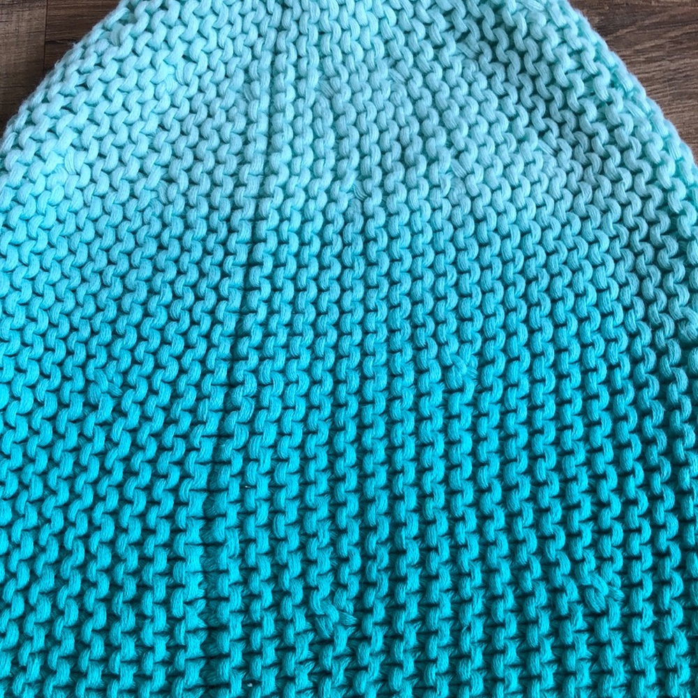 American Eagle | Ombré Beanie - Picture 3 of 4